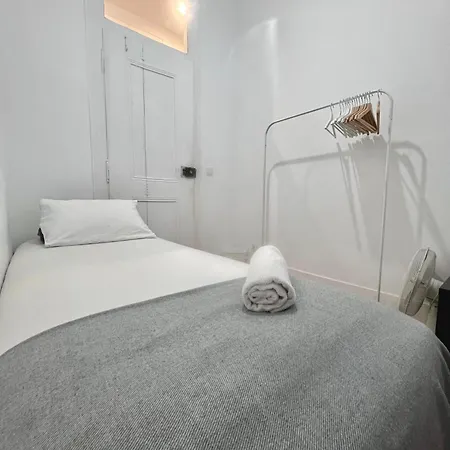 Single Center Guest house *